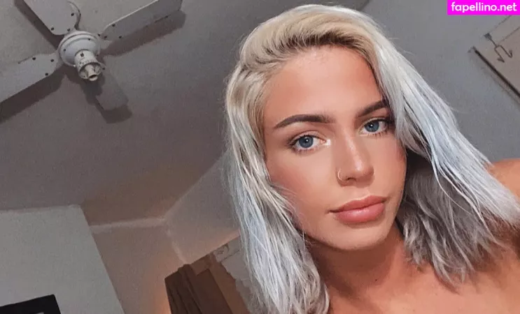 Jazzkerins OnlyFans Thumbnail #FX2AhQ2LgR