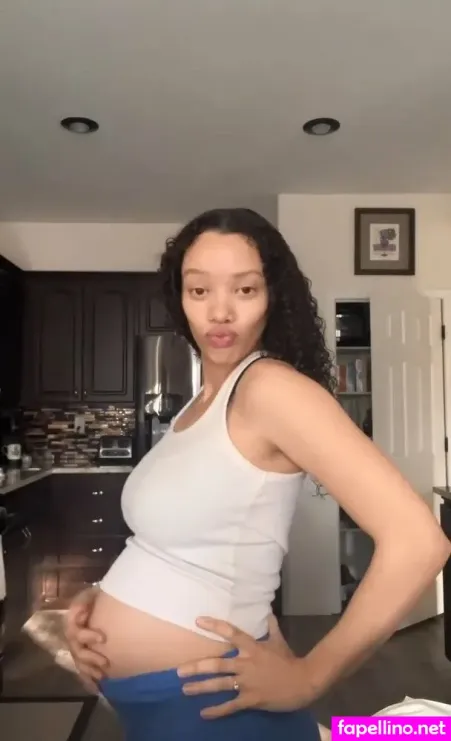 Jazzylique 1 OnlyFans Thumbnail #XV4cclrKyX