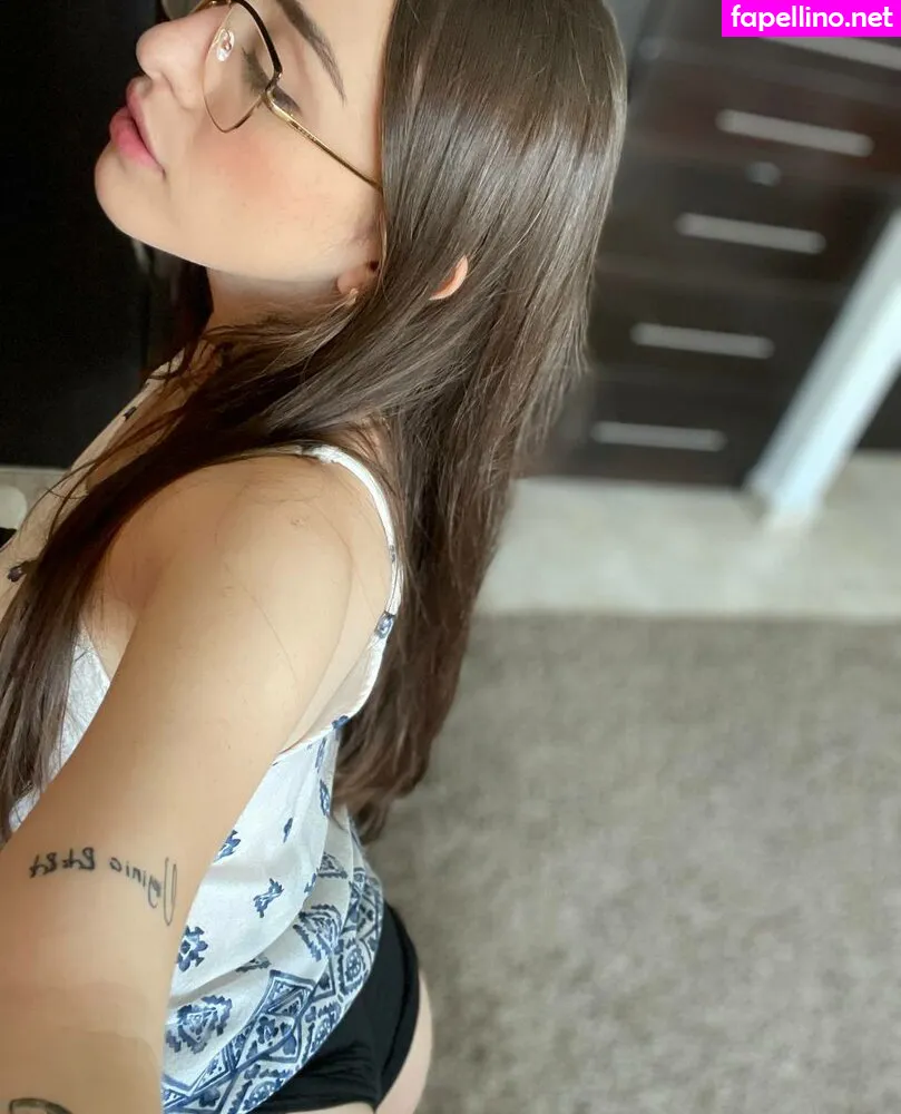 escar.leth1, escarlethamair1 Nude Leaked OnlyFans Photo #f1mMJWwOMV