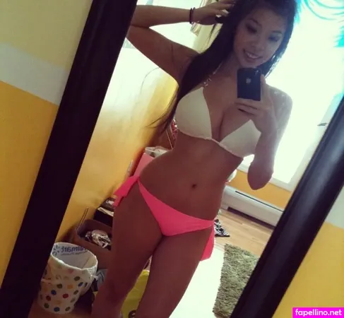 Jean Truong OnlyFans Thumbnail #2OOzQssfMU