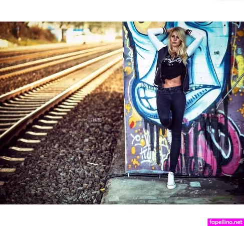 Jeanette Christinee OnlyFans Thumbnail #P6VM6EVKwT