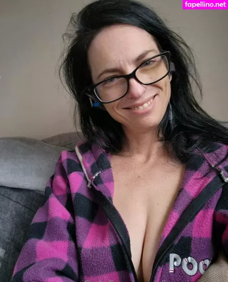 Jeanienorth OnlyFans Thumbnail #DB5BHfxT49