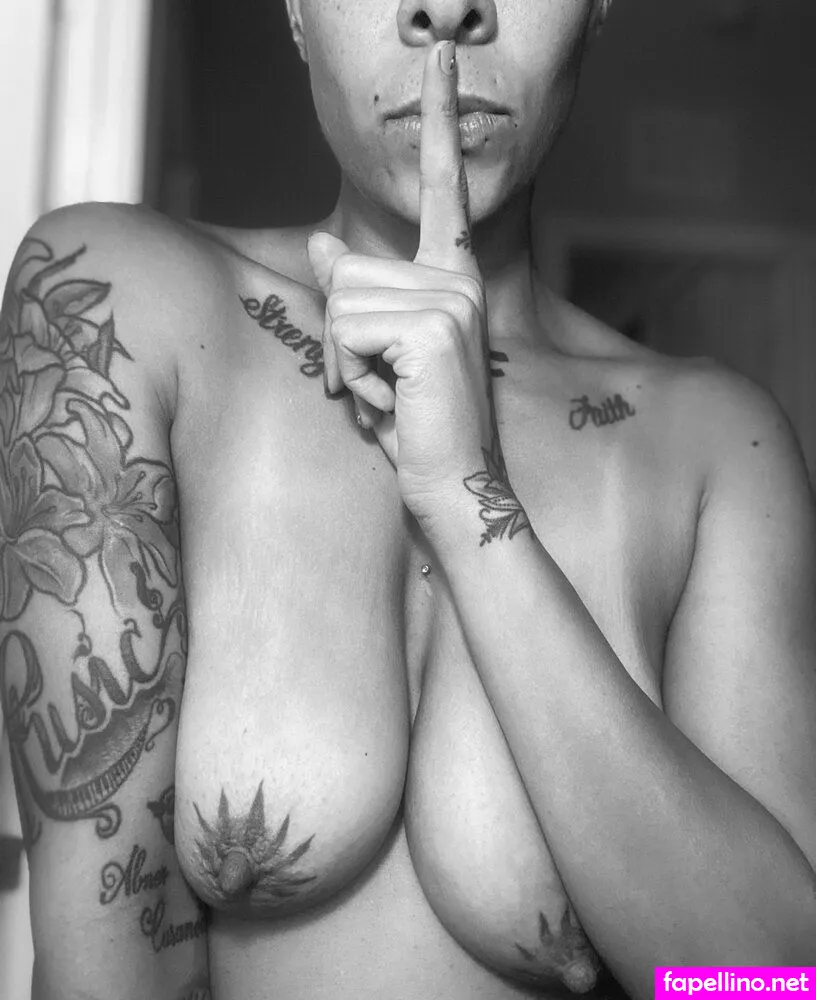 jeaniiemarie, jeaniiemarie_ Nude Leaked OnlyFans Photo #bATsoET0In