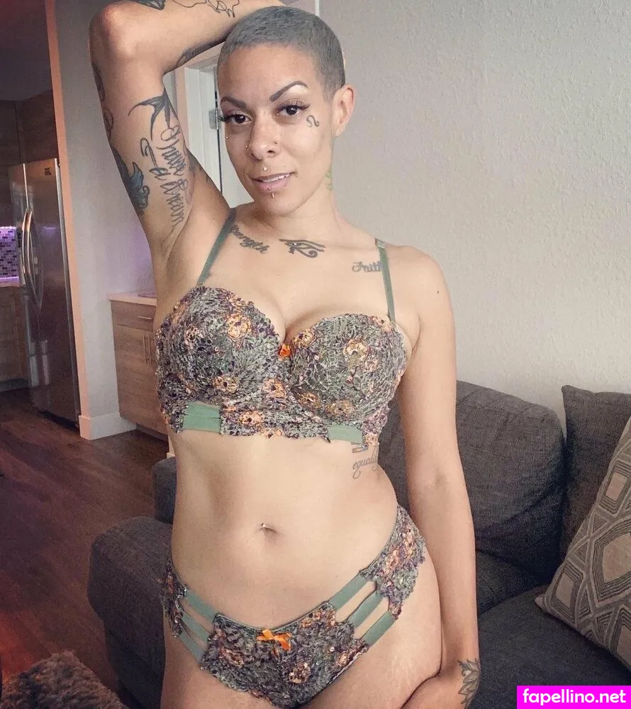 jeaniiemarie, jeaniiemarie_ Nude Leaked OnlyFans Photo #cCJheWISoz