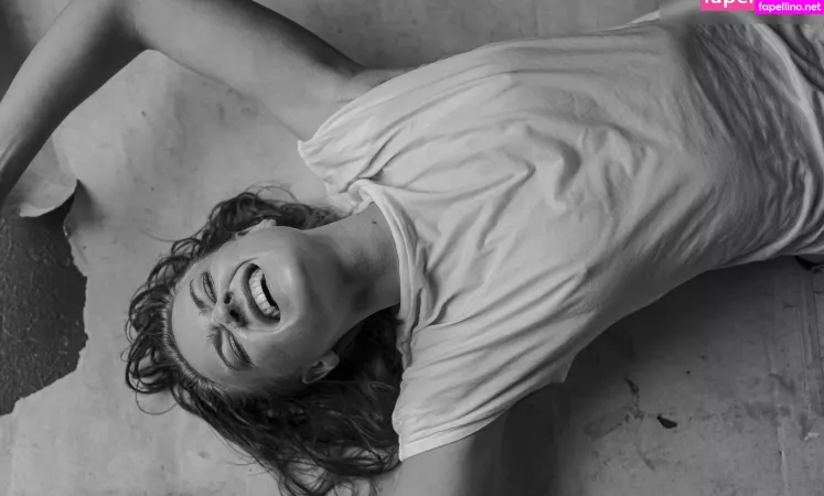 Jeanne Goursaud OnlyFans Thumbnail #bk6makGRim