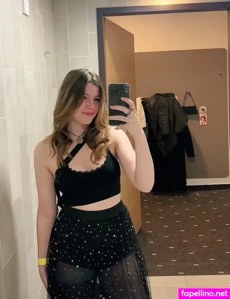 Jeanne Zeitler OnlyFans Thumbnail #YYTXtW7iUf