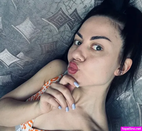 Jeannejamvip OnlyFans Thumbnail #9sVqhGX3UV