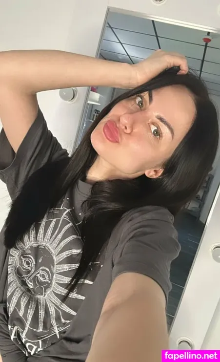 Jeannejamvip OnlyFans Thumbnail #m6nESQ9M96