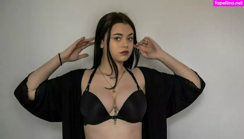 Jeanneosk OnlyFans Thumbnail #Ms9Z0vyOSL