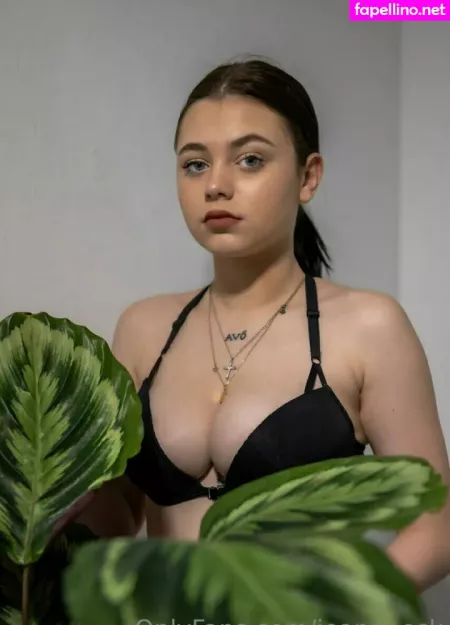 Jeanneosk OnlyFans Thumbnail #gKByrbERT6