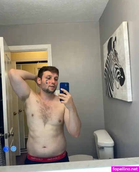 Jeffreycarter 1 OnlyFans Thumbnail #8FlciBbkaj
