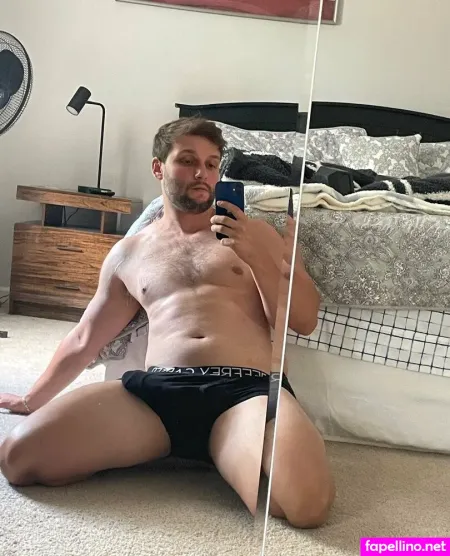 Jeffreycarter 1 OnlyFans Thumbnail #YWgsoaewRy