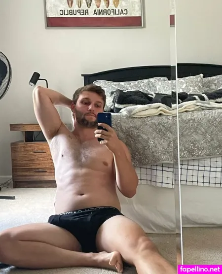 Jeffreycarter 1 OnlyFans Thumbnail #rJHDGp9EgQ