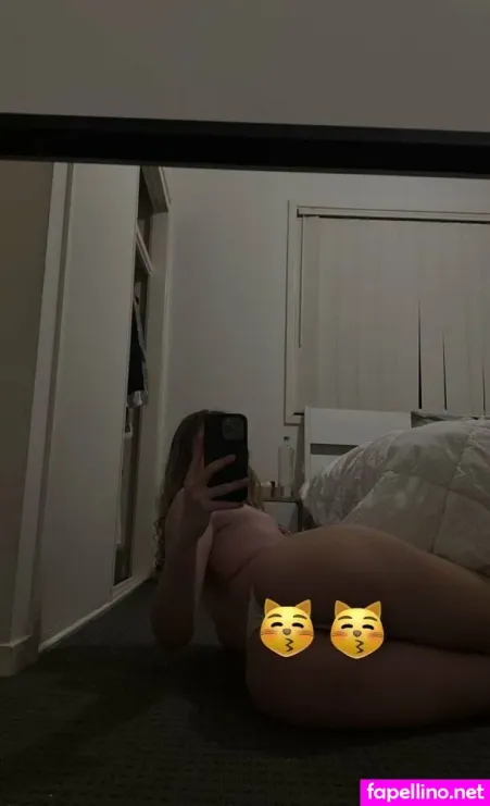 Jelasola OnlyFans Thumbnail #7KVNs7B7A4