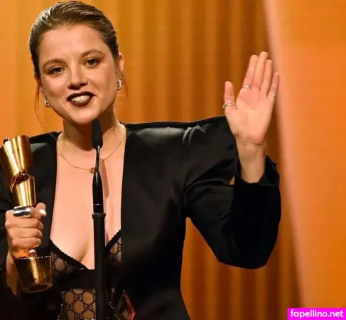 Jella Haase 1 OnlyFans Thumbnail #3IiqwWkSkM