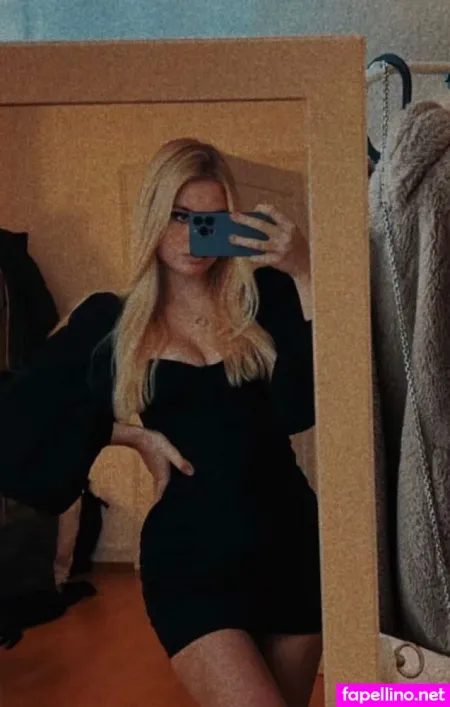 Jellina OnlyFans Thumbnail #D8R5fi9ZuJ