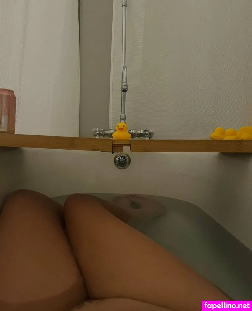 jellybeanjulie2, jellybeanjuliee Nude Leaked OnlyFans Photo #IpRJn6OXo7