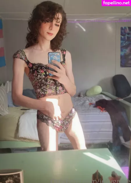 Jellygrave OnlyFans Thumbnail #WjETVMwAm5