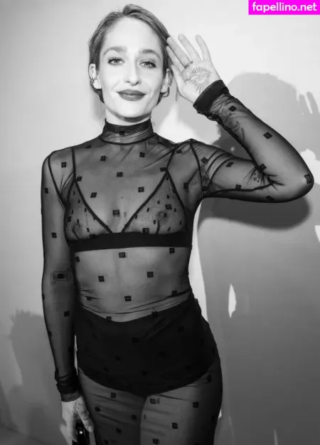 Jemima Kirke OnlyFans Thumbnail #f8FVMV8Z5Y