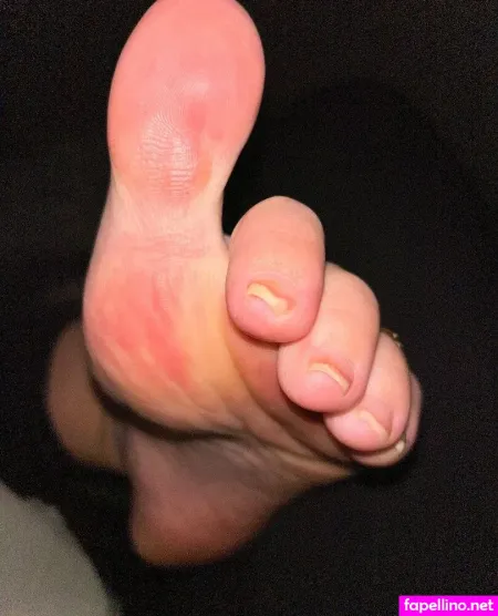 Jemsbigfeet 1 OnlyFans Thumbnail #29kQbi3LvL