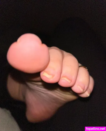 Jemsbigfeet 1 OnlyFans Thumbnail #4SRfOzgDQK