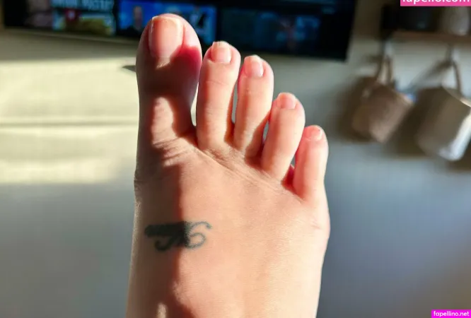Jemsbigfeet 1 OnlyFans Thumbnail #6USXdrlYhQ
