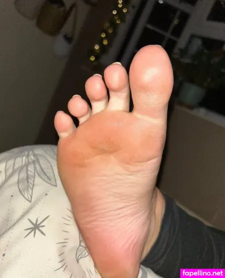 Jemsbigfeet 1 OnlyFans Thumbnail #dsSB4Mp6Ov
