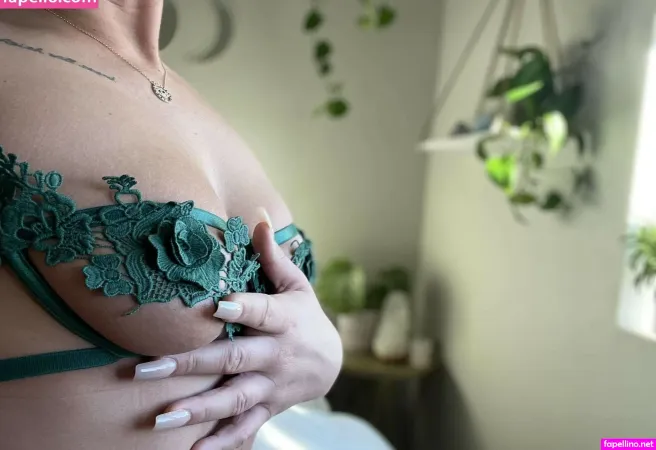 Jen Lowrie OnlyFans Thumbnail #kqxAwsAhq0