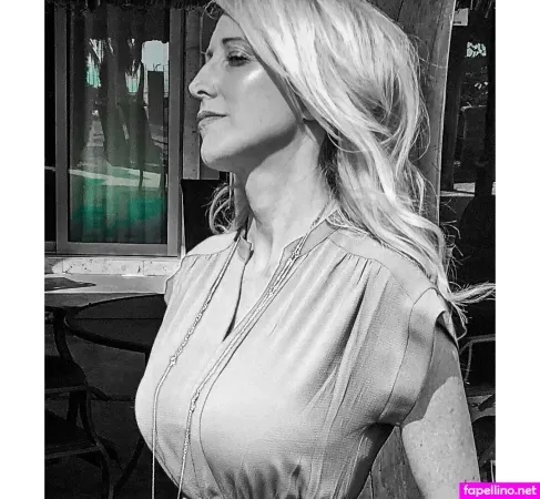 Jenelleaubade OnlyFans Thumbnail #9rtc0zGun9