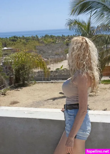 Jenelleaubade OnlyFans Thumbnail #UCD53NElbV