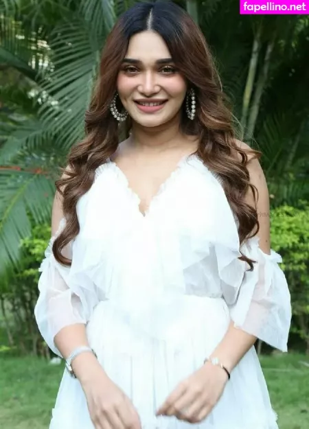 Jenifer Emmanuel OnlyFans Thumbnail #mHfZWFNZnc