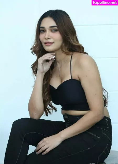 Jenifer Emmanuel OnlyFans Thumbnail #shL77S93b2