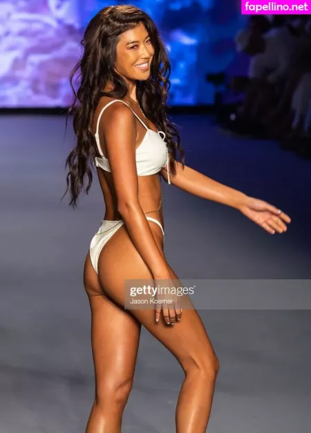 Jenn Lee OnlyFans Thumbnail #7uCh2Usty4