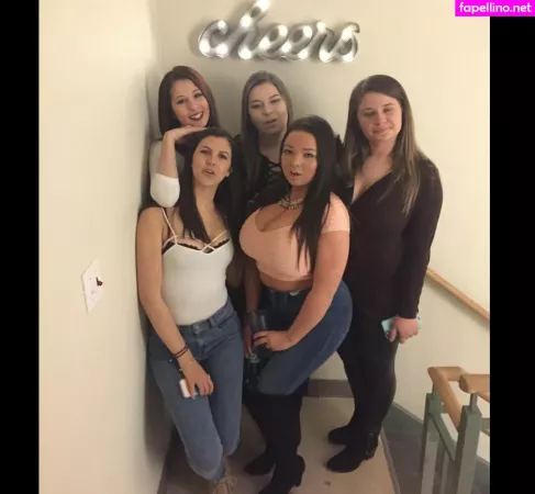 Jenn M OnlyFans Thumbnail #3M5NtoMfk9