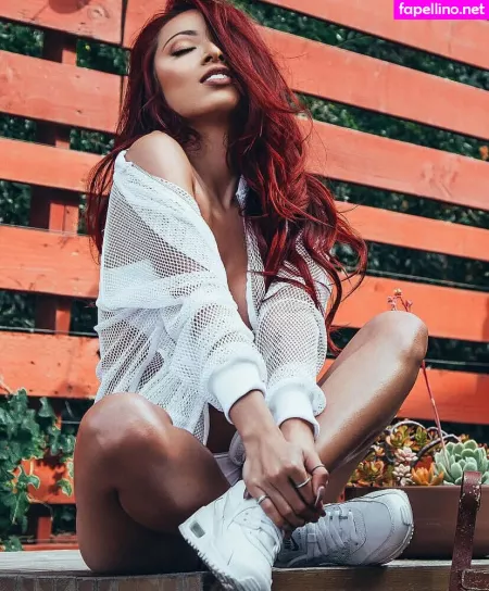 Jenn Q OnlyFans Thumbnail #sgUPGLuCTv