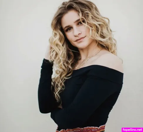 Jenna Boyd OnlyFans Thumbnail #3m0BBJDnhd