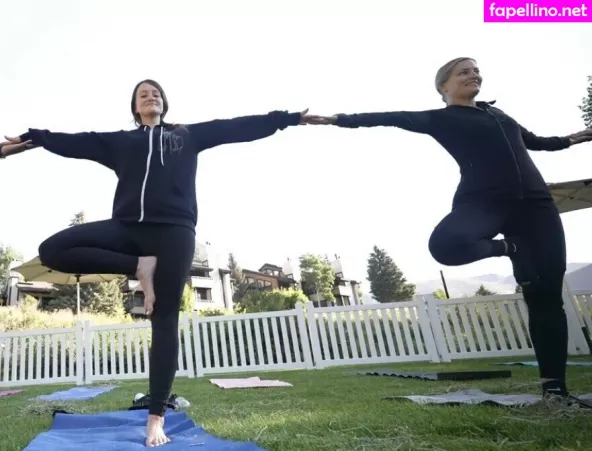 Jenna Ezarik OnlyFans Thumbnail #7tETSvscd7