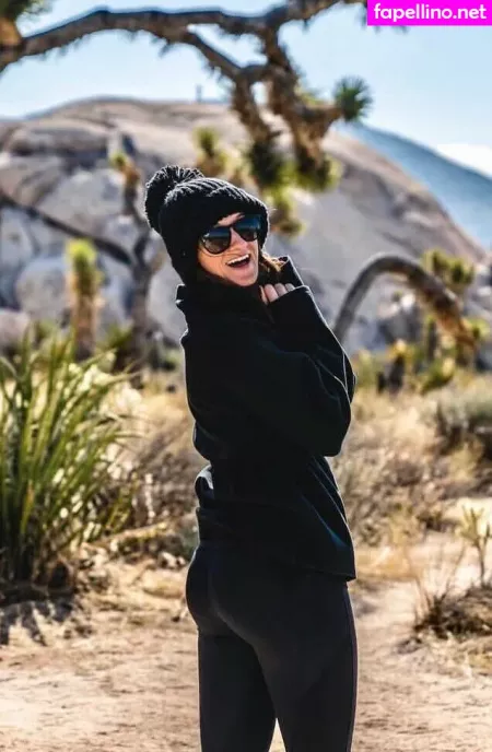 Jenna Ezarik OnlyFans Thumbnail #GsgJtQExoM