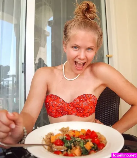 Jenna Warren Main Profile Photo