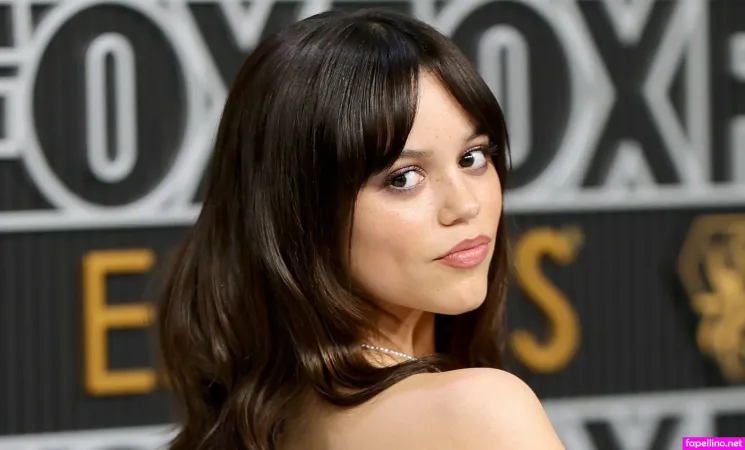 Jennaortega OnlyFans Thumbnail #VDdkMxE1kL