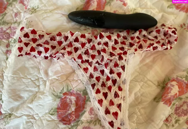 Jennastar77 OnlyFans Thumbnail #SfSbFUm2WH