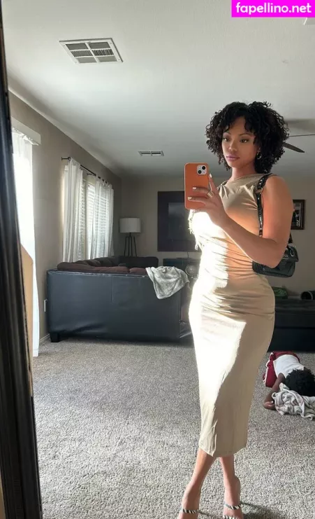 Jenncastillo OnlyFans Thumbnail #2vXKarMxGF