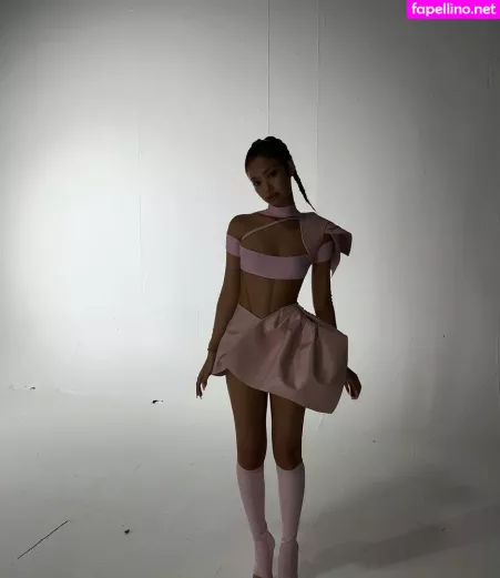 Jennie Kim OnlyFans Thumbnail #78Z3iLYj5r