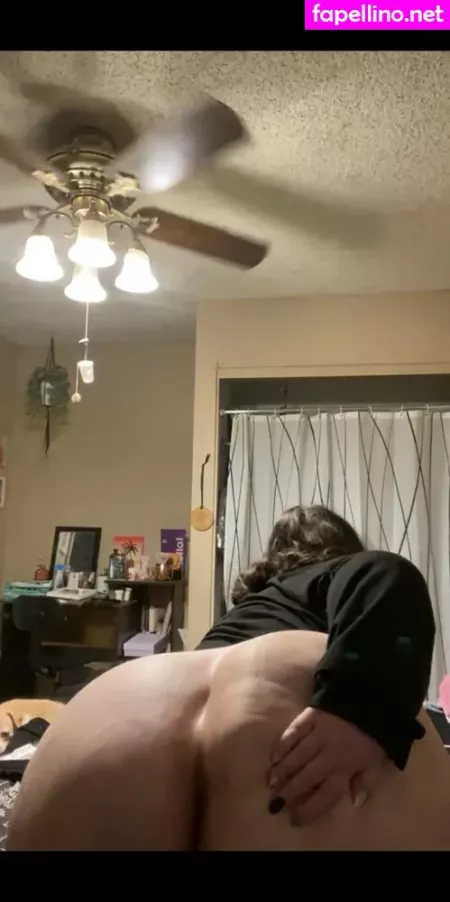 Jenniebooty87 OnlyFans Thumbnail #JVi5rmOAri