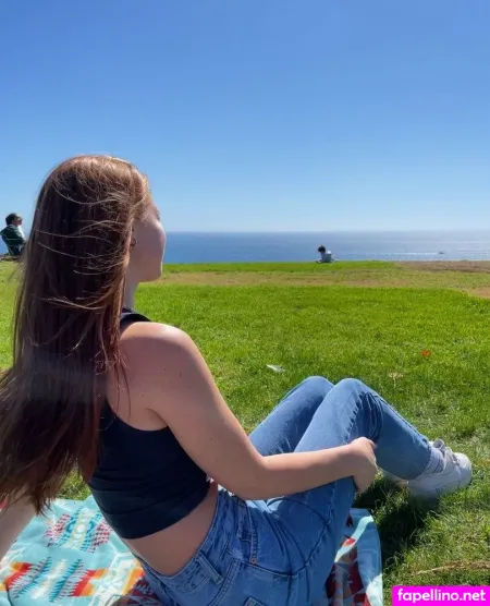 Jenniethejester OnlyFans Thumbnail #0P7N0eM95r