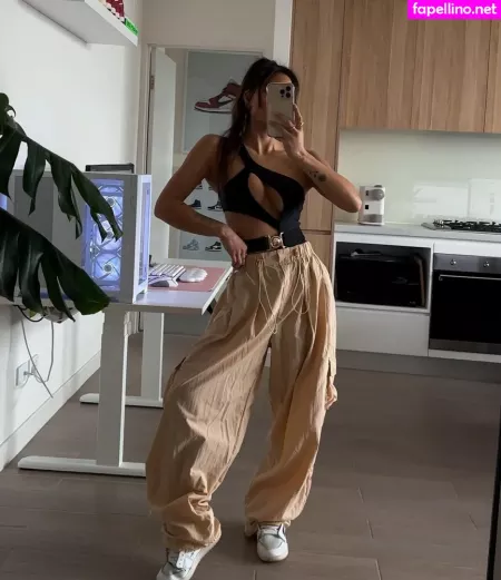 Jennifer Chong OnlyFans Thumbnail #3gRbfr22lZ