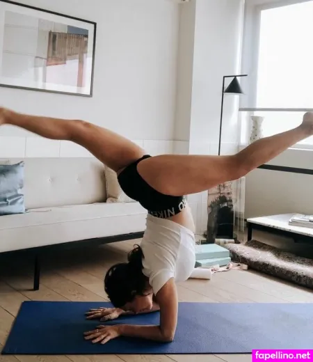 Jennifer Cohen OnlyFans Thumbnail #OxWqnkKGa4