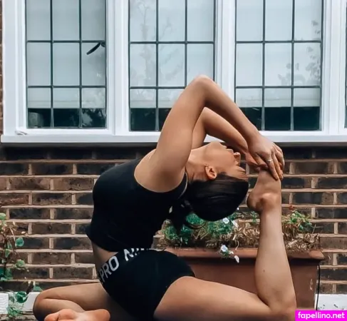 Jennifer Cohen OnlyFans Thumbnail #T8YHY1diXf