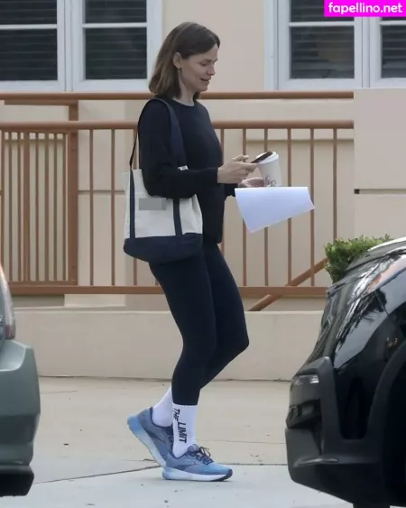 Jennifer Garner 1 OnlyFans Thumbnail #K0KhJ0wYjj