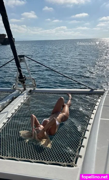 Jennifer Glaser OnlyFans Thumbnail #FKpvMrI9I1